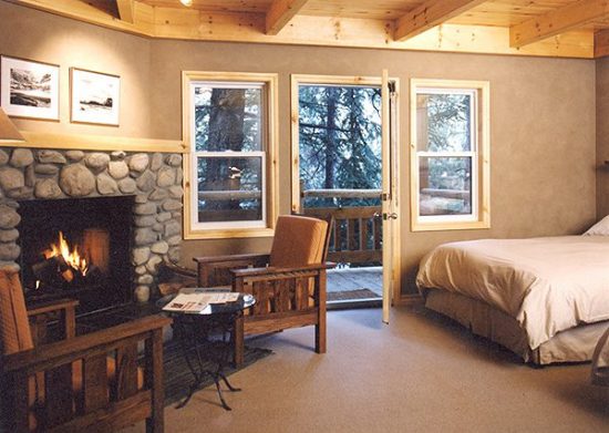 Normerica Timber Frames, Commercial Projects, Buffalo Mountain Lodge, Hotel, Banff, Canada, Interior, Bedroom