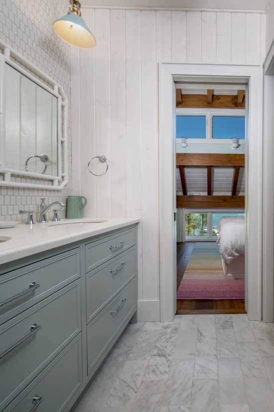 Normerica-Timber-Homes-Timber-Frame-Portfolio-Beachside-Bliss-Interior-Shared-Bathroom-Loft