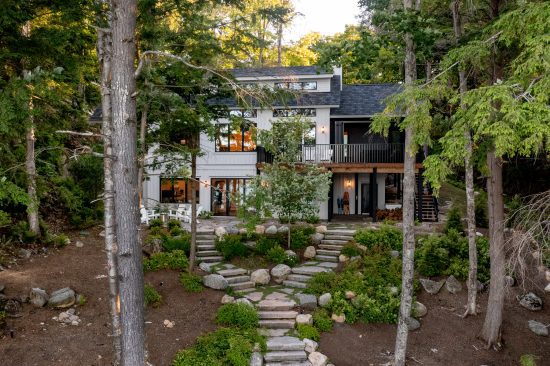 lakeside-cottage-modern-style-bungalow-portfolio-2022-4-monochrome-cool-Normerica-Timber-Frame-cottage-exterior walkway steps