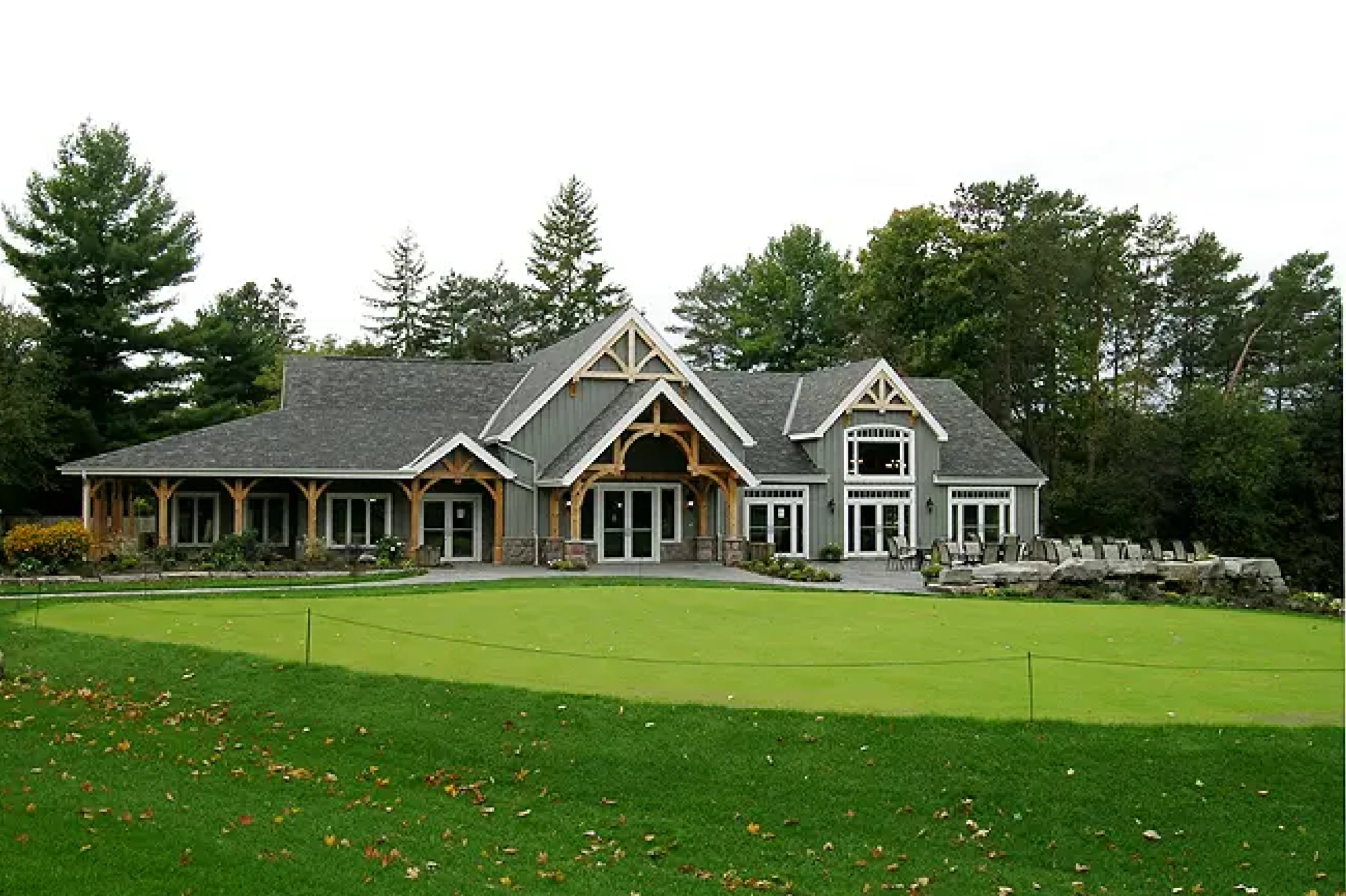 Golf Club Exterior