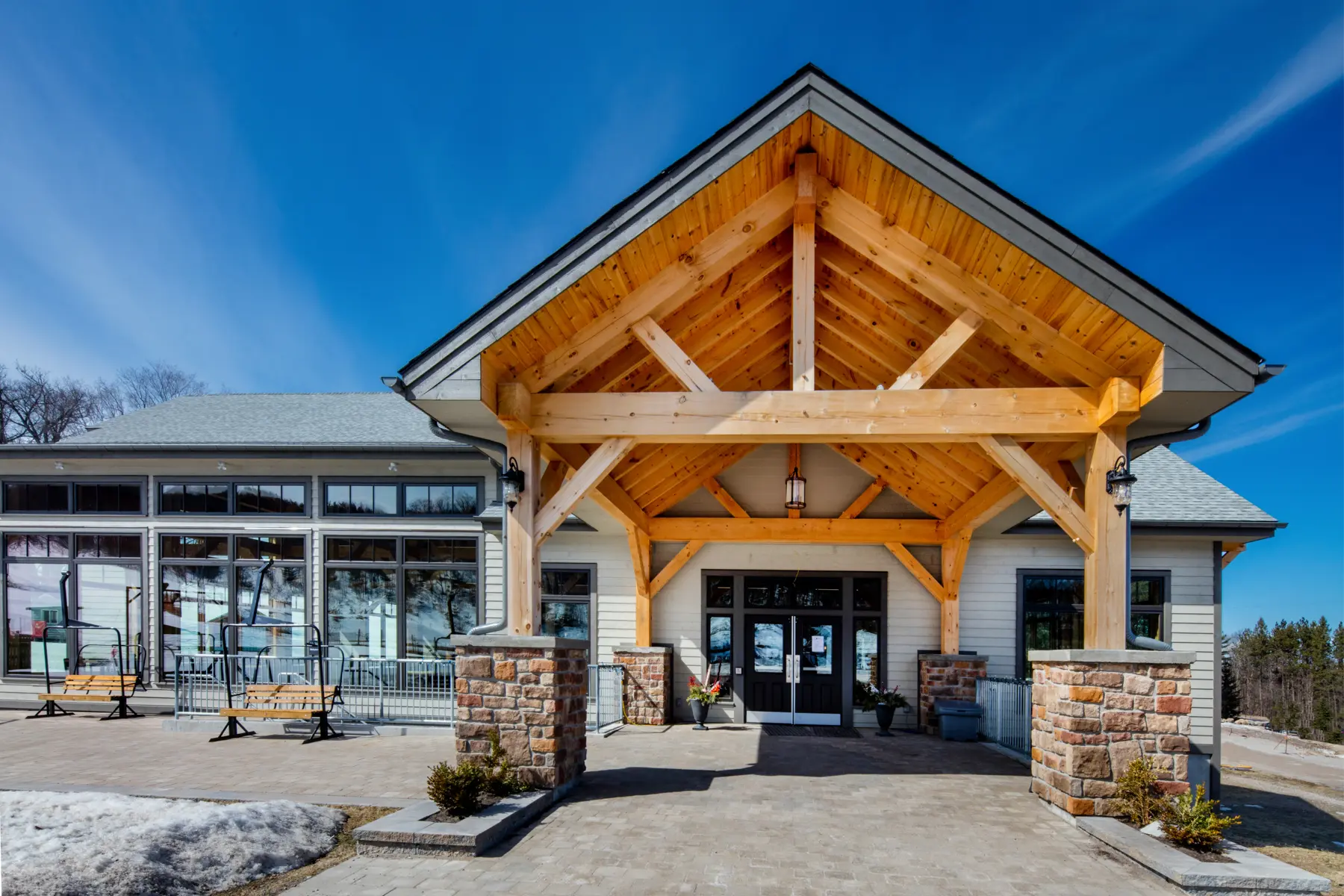 1 Normerica Timber Frames Heights of Horseshoe Ski Country Club Commercial Projects Barrie Ontario Exterior Clubhouse