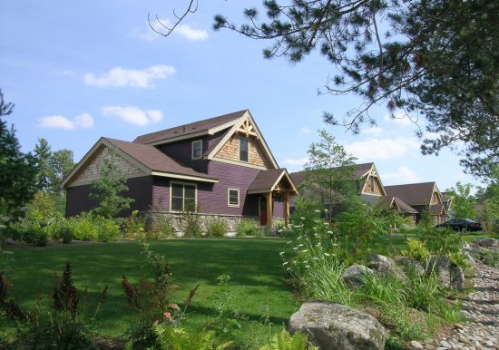 3 Normerica Timber Frame Commercial Project The Cottages at Diamond In the Ruff Muskoka Lakes Ontario Exterior 550x386