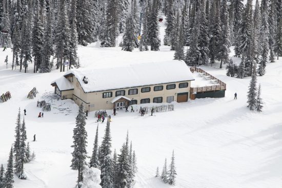 3 Normerica Timber Frames Commercial Project Sun Peaks Resort Mid Mountrain Lodge Ski Resort Sun Peaks British Columbia Exterior 550x367