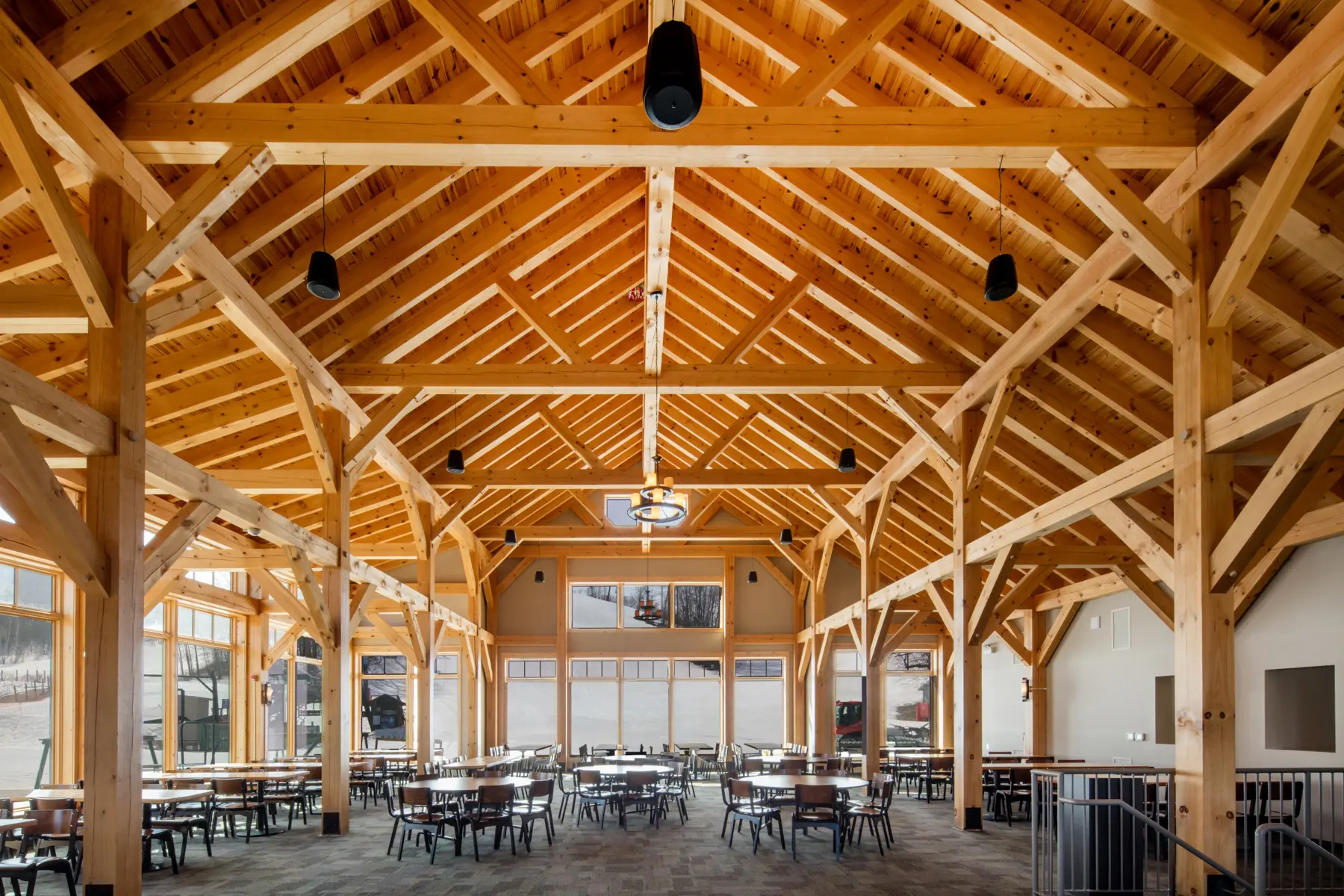 5 Normerica Timber Frames Heights of Horseshoe Ski Country Club Commercial Projects Barrie Ontario Interior Clubhouse