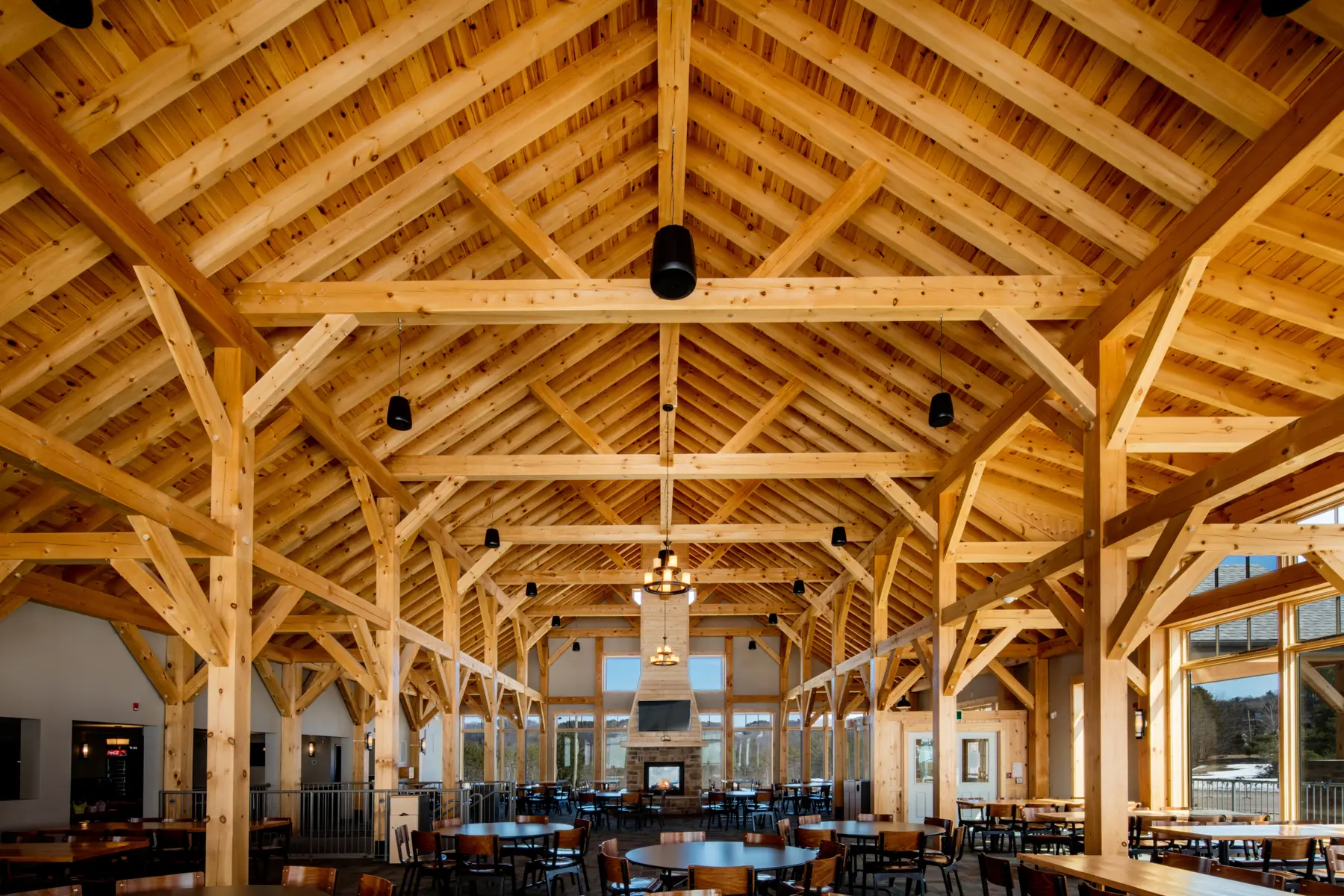 6 Normerica Timber Frames Heights of Horseshoe Ski Country Club Commercial Projects Barrie Ontario Interior Clubhouse