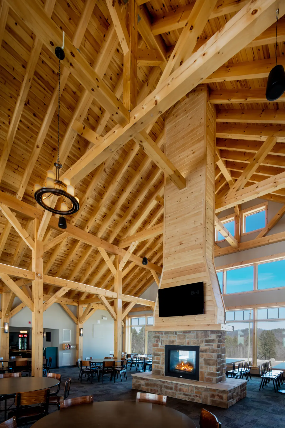 9 Normerica Timber Frames Heights of Horseshoe Ski Country Club Commercial Projects Barrie Ontario Interior Clubhouse Fireplace