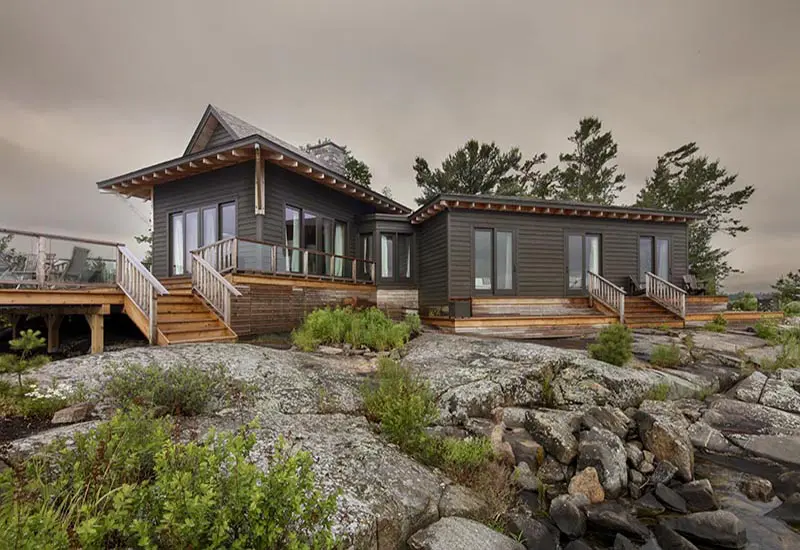 2 Normerica Timber Frame Architects Builders Collaboration Lakeside Cottage Georgian Bay Exterior
