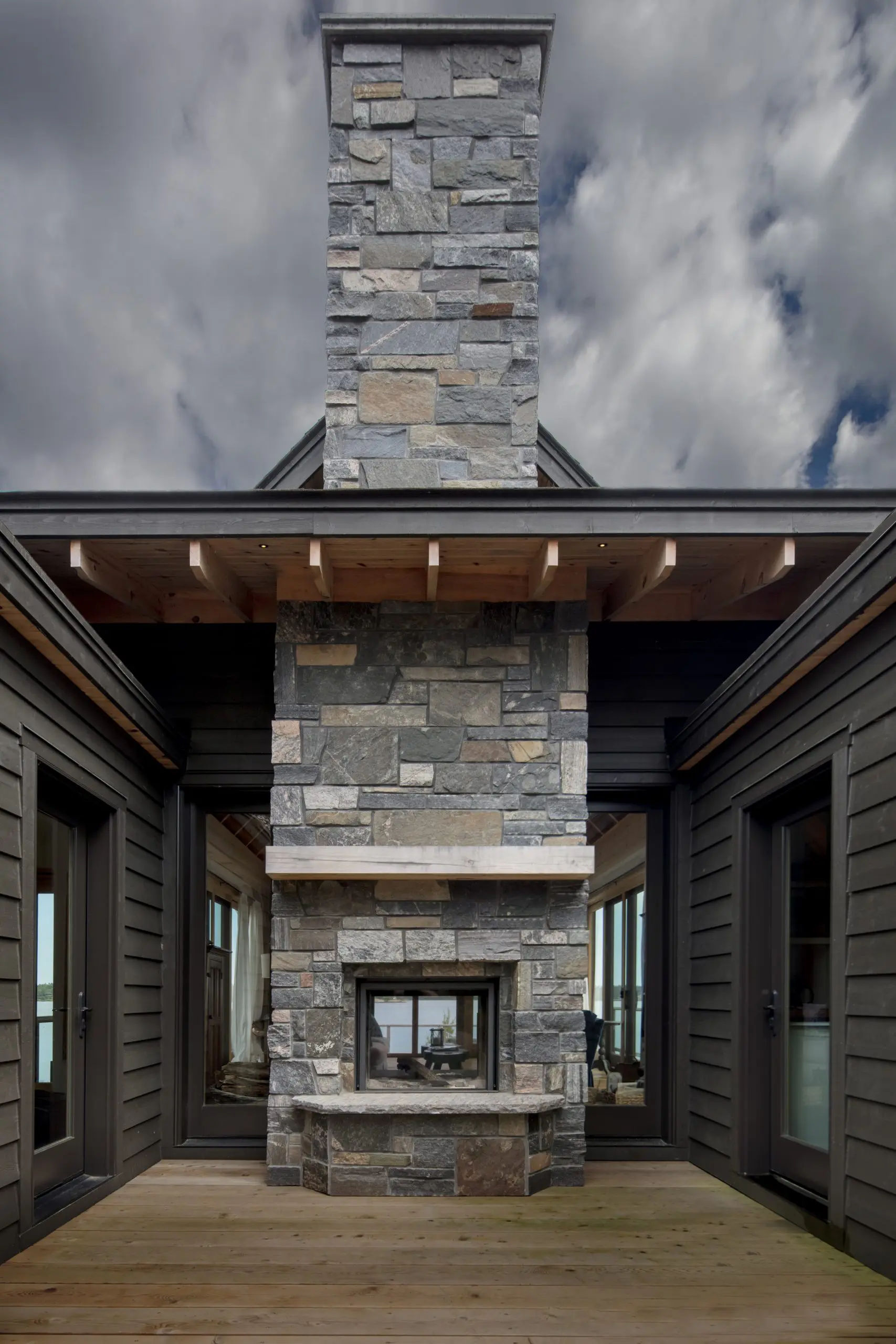 4 Normerica Timber Frame Architects Builders Collaboration Lakeside Cottage Georgian Bay Exterior scaled