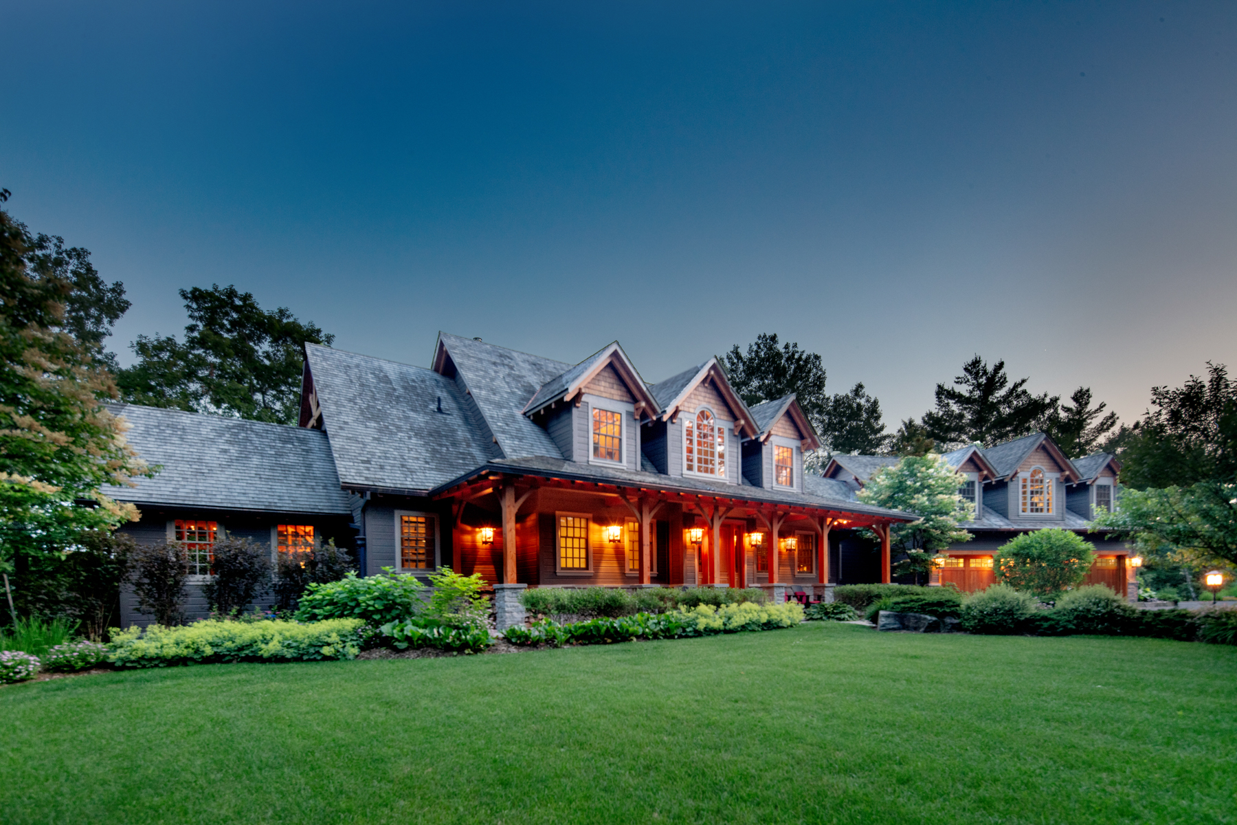 Private Luxury Wilderness Estate Exterior Front 4431