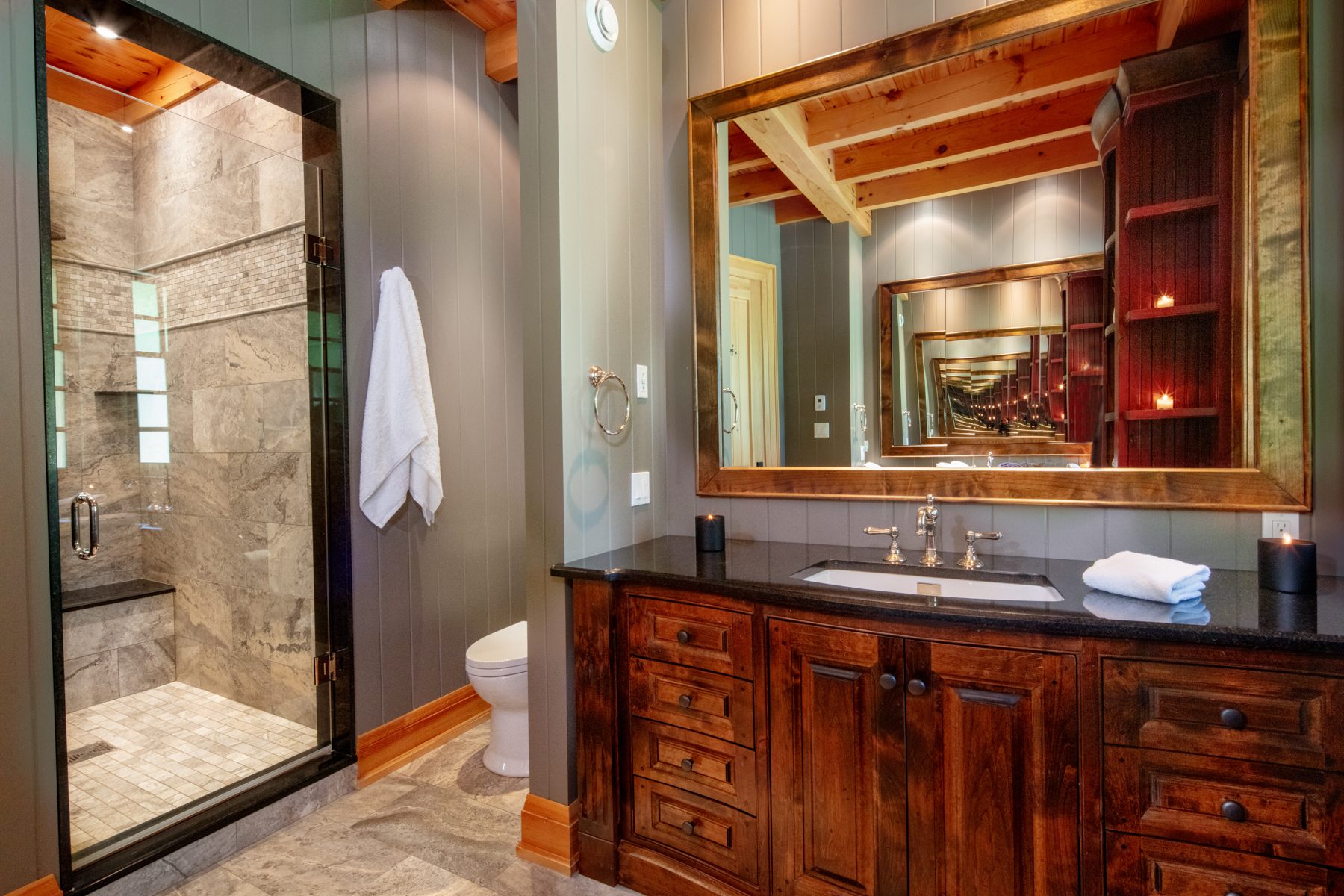 Private Luxury Wilderness Estate Interior Bathroom 3704