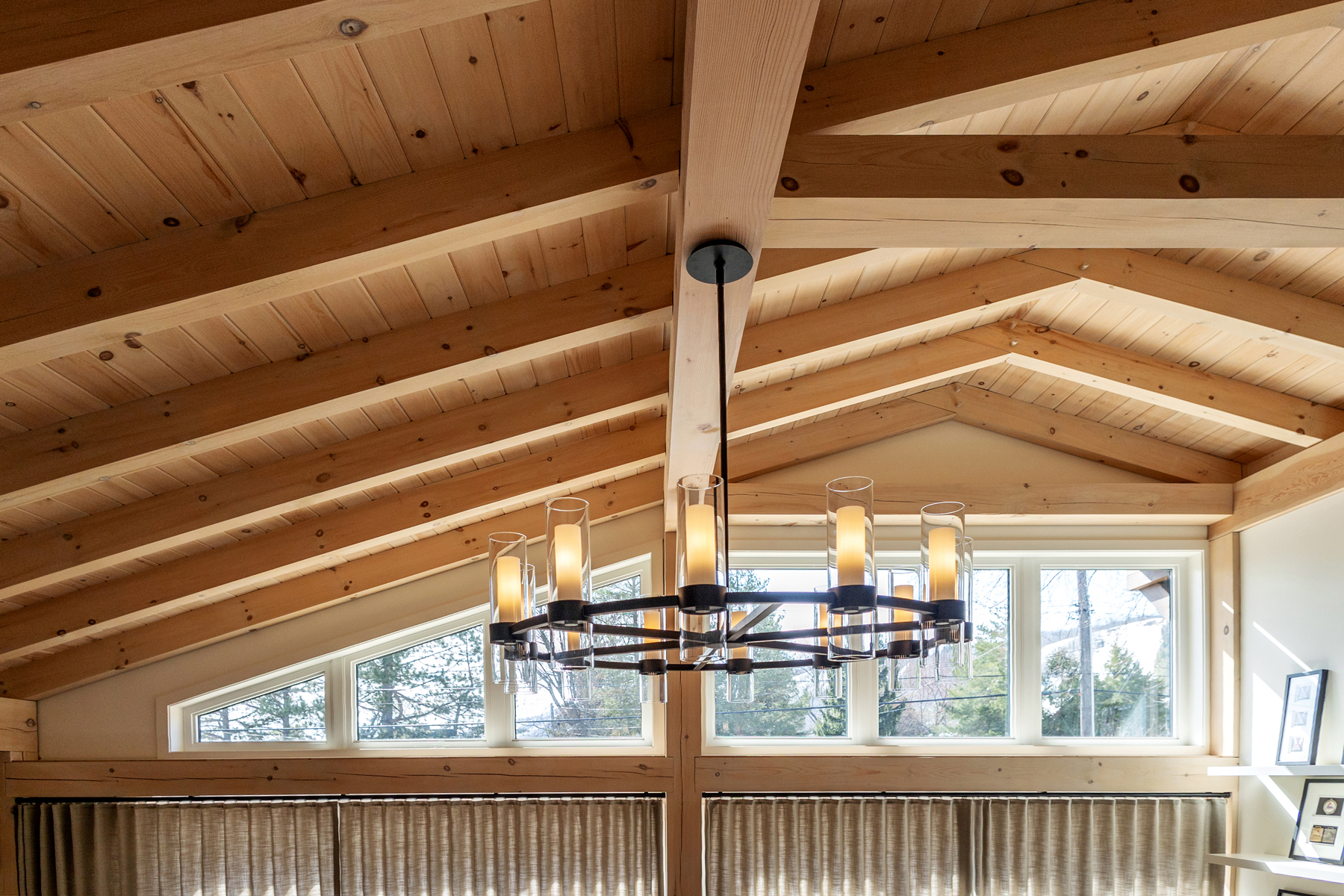 Family Legacy Chalet Interior Great Room Cathedral Ceiling 2 Normerica